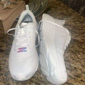 WOMEN'S SKECHERS MAX CUSHIONING ELITE - DESTINATION POINT 8.5